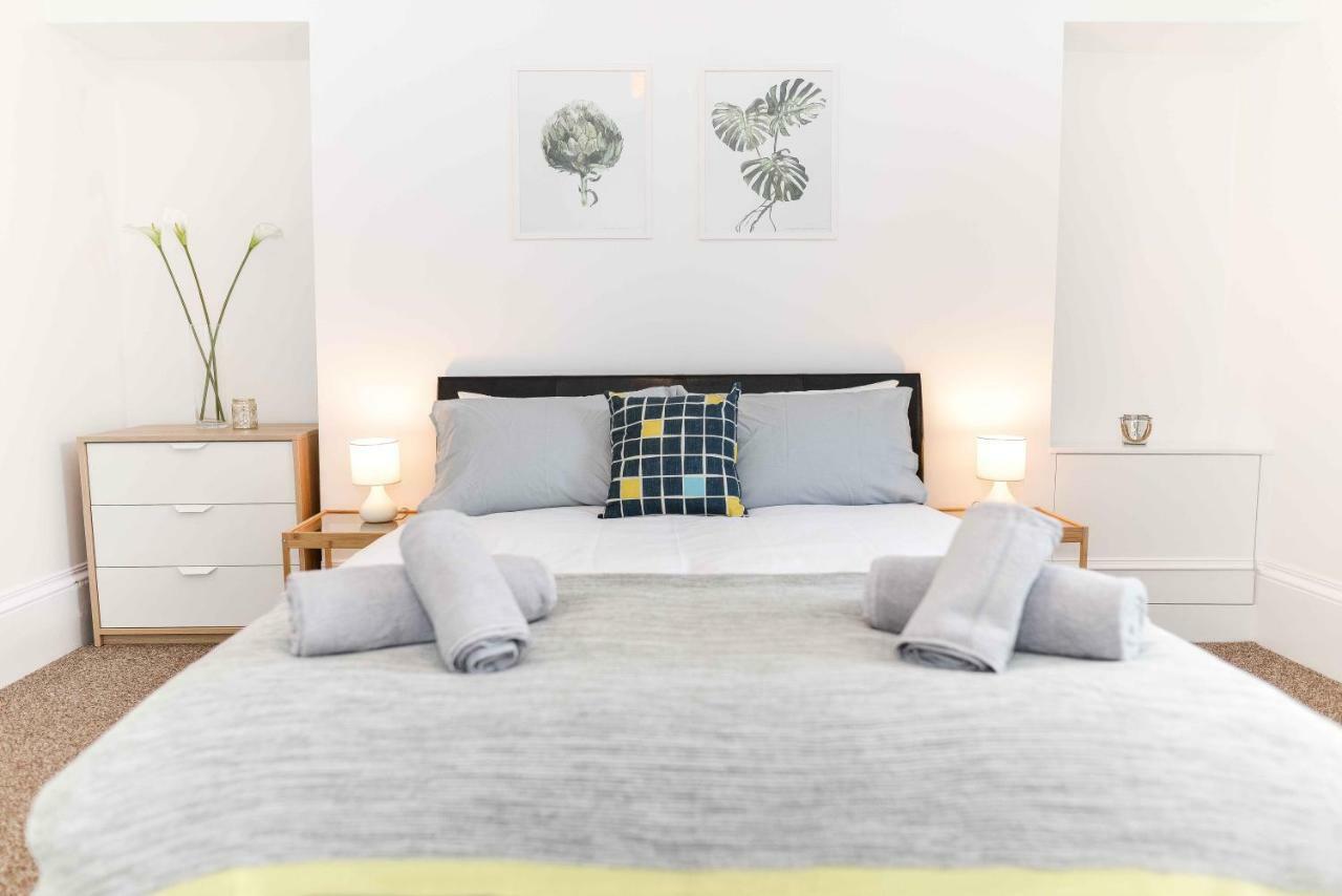Stafford Modern Apartment Aberdeen Bagian luar foto