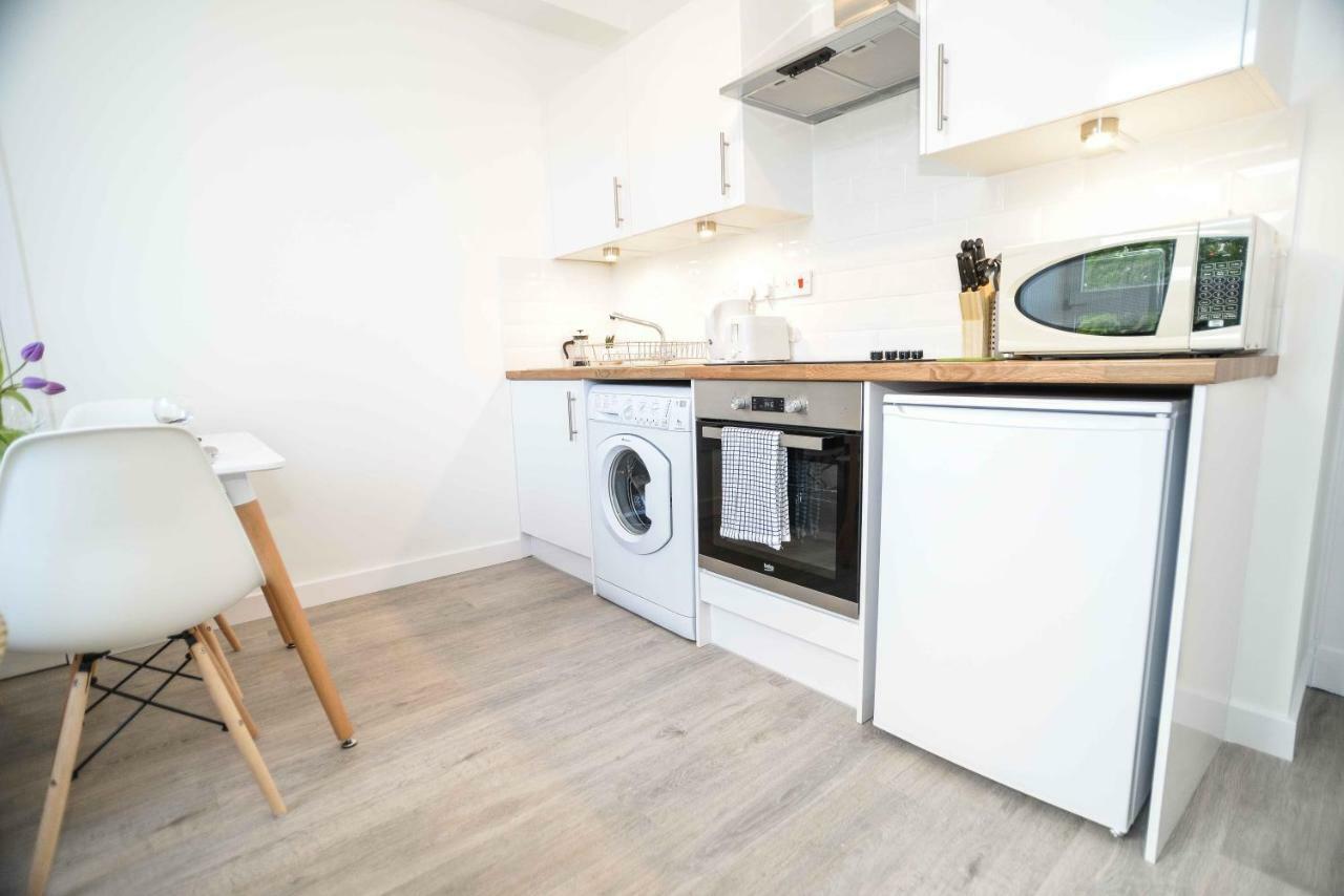Stafford Modern Apartment Aberdeen Bagian luar foto